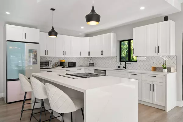 13 Coral Way, Key Largo, FL 33037