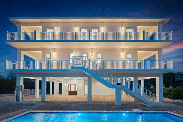 195 Ojibway AVE, Plantation Key, FL 33070