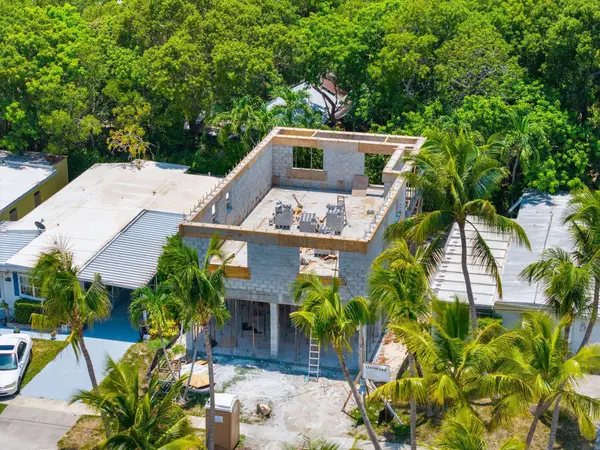 26 Ocean DR, Key Largo, FL 33037