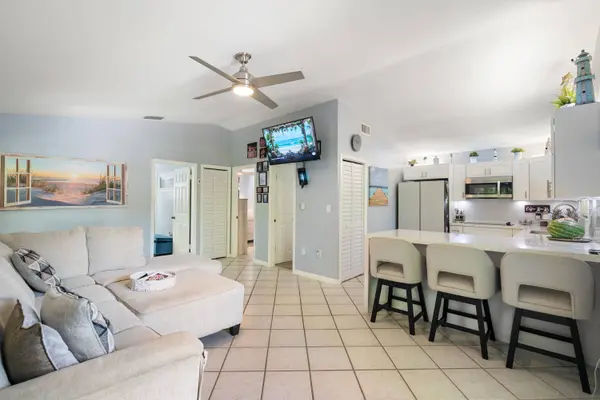 411 Mahogany AVE, Key Largo, FL 33037