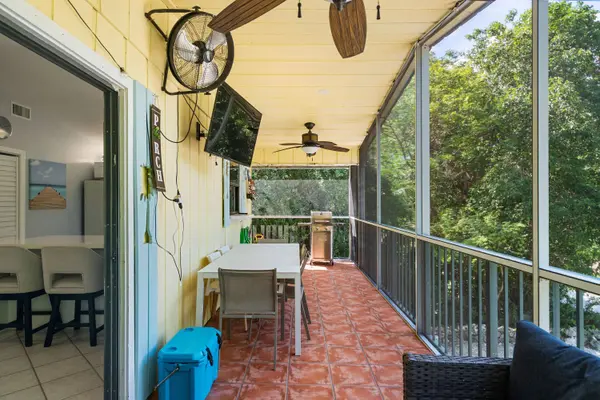 411 Mahogany AVE, Key Largo, FL 33037