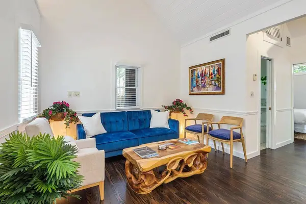 817 Terry LN, Key West, FL 33040