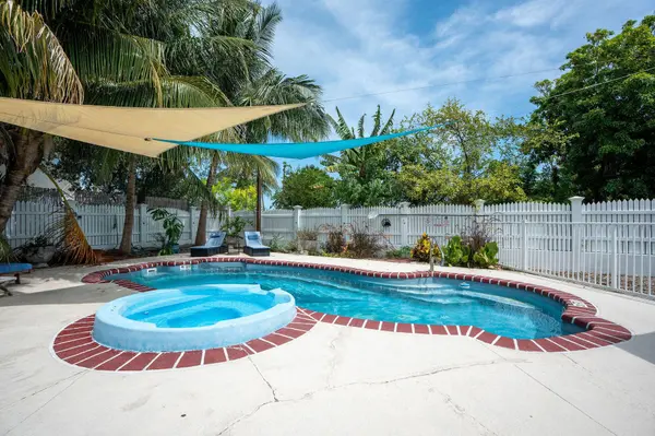 125 Colson DR, Cudjoe Key, FL 33042
