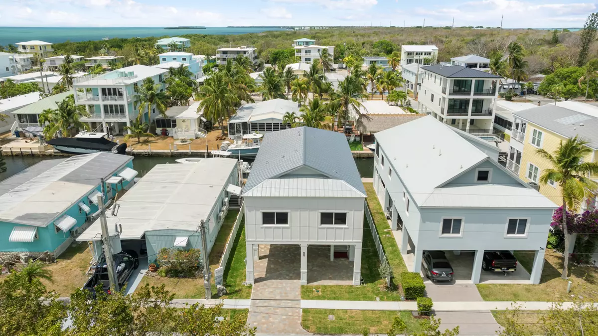 Key Largo, FL 33037-4032,92 Coral Way