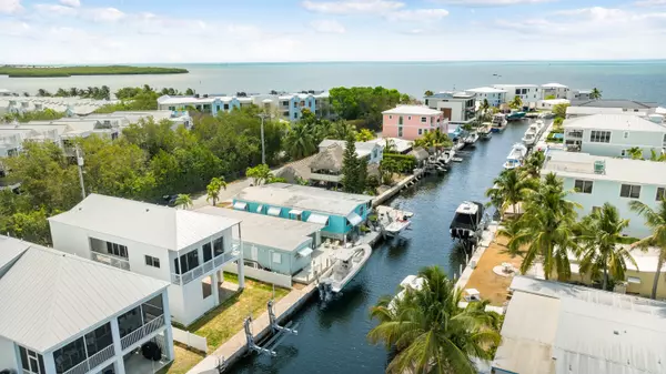 Key Largo, FL 33037-4032,92 Coral Way