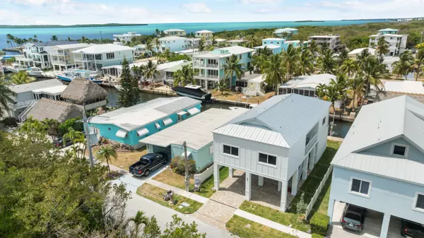 Key Largo, FL 33037-4032,92 Coral Way