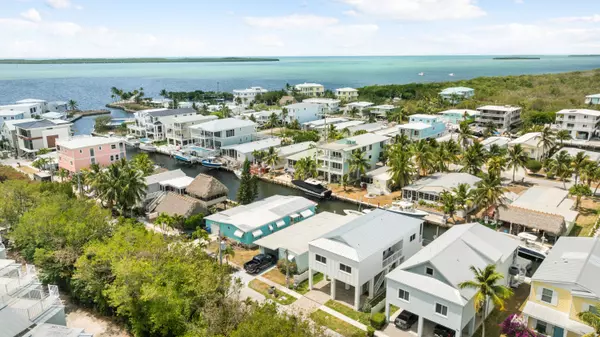 Key Largo, FL 33037-4032,92 Coral Way