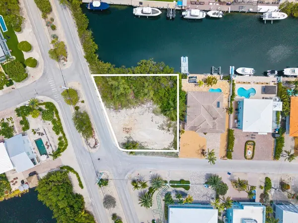 101 Stromboli DR, Plantation Key, FL 33036