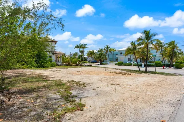 101 Stromboli DR, Plantation Key, FL 33036