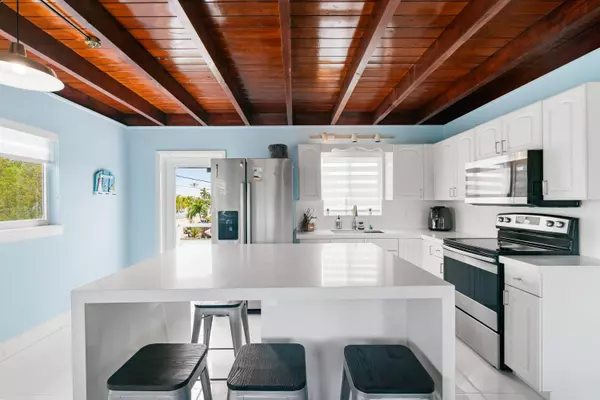 66 Seagate Boulevard, Key Largo, FL 33037