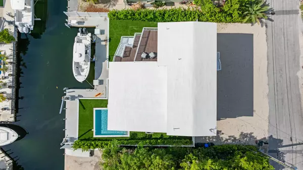 215 Wildwood Circle, Key Largo, FL 33037