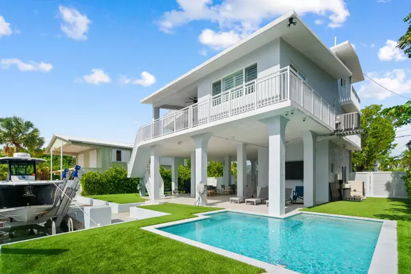 215 Wildwood Circle, Key Largo, FL 33037