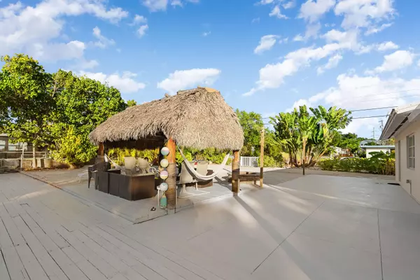 215 Anne Bonny Drive, Key Largo, FL 33037