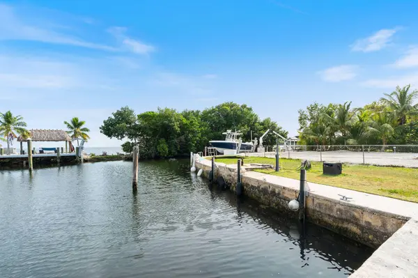 127 Seaside AVE, Key Largo, FL 33037