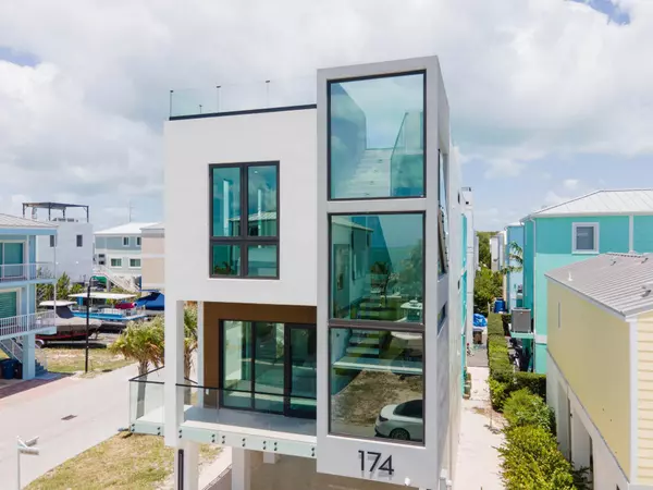 94825 Overseas Highway #174, Key Largo, FL 33037