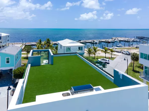 94825 Overseas Highway #174, Key Largo, FL 33037