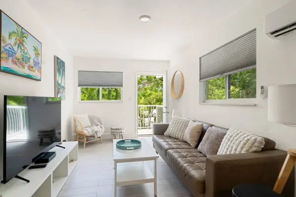 102 Harry Harris DR, Key Largo, FL 33070