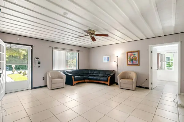 S 8 Andros RD, Key Largo, FL 33037