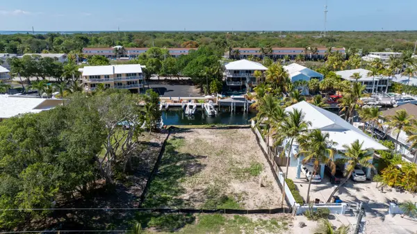 483 Bahia AVE, Key Largo, FL 33037