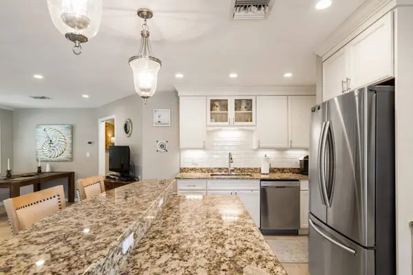 S 240 Coconut Palm BLVD, Plantation Key, FL 33070