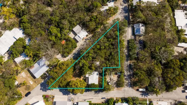 13 Pirates DR, Key Largo, FL 33037