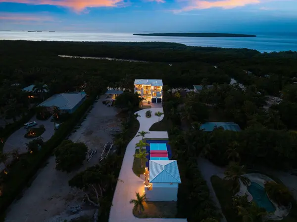 77350 Overseas HWY, Lower Matecumbe, FL 33036