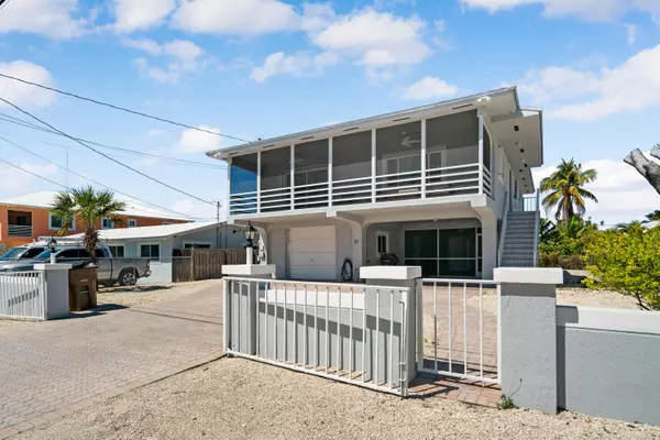 81 Marina Avenue, Key Largo, FL 33037