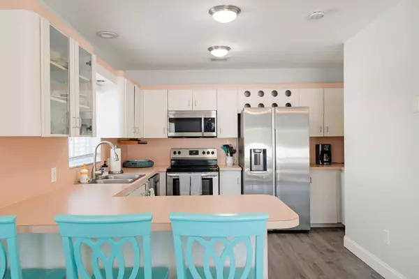 81 Marina Avenue, Key Largo, FL 33037