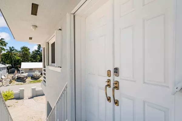 81 Marina Avenue, Key Largo, FL 33037