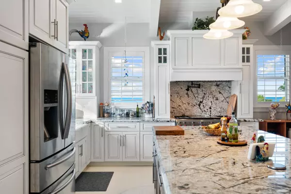 65 Tarpon Avenue, Key Largo, FL 33037