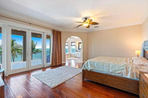 104 Coastal DR, Key Largo, FL 33037