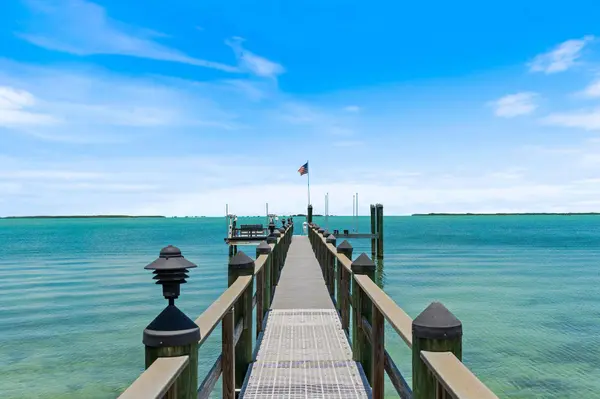 104 Coastal DR, Key Largo, FL 33037