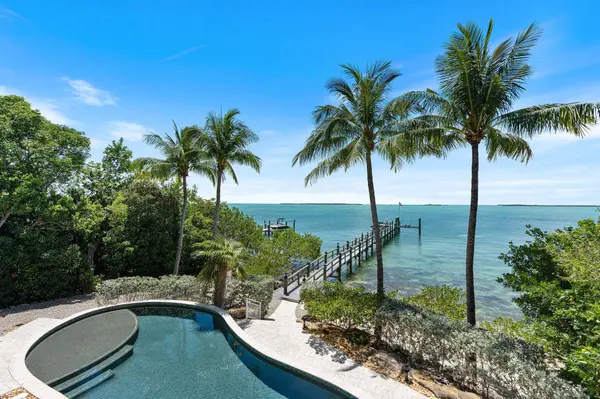 104 Coastal DR, Key Largo, FL 33037