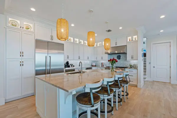 202 Plantation Shores DR, Plantation Key, FL 33070