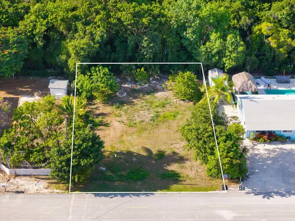 23 Palm DR
