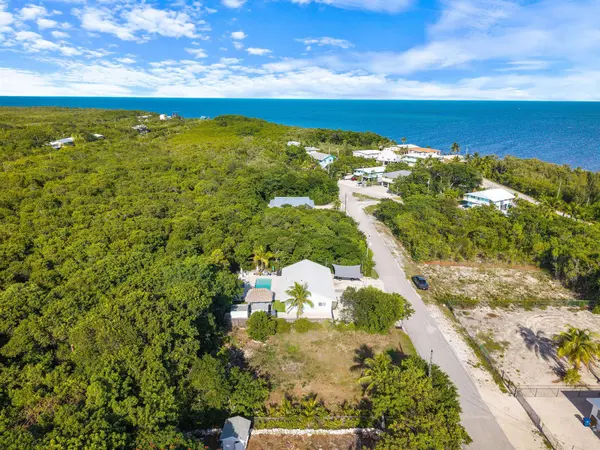 23 Palm DR, Key Largo, FL 33037