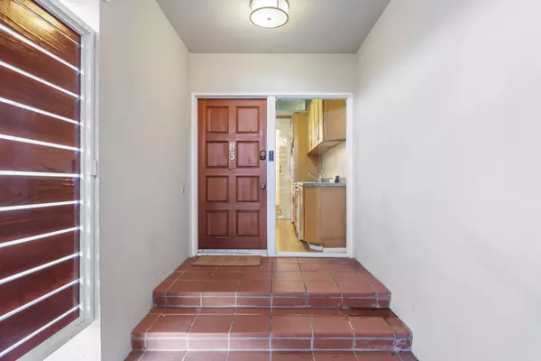 Sausalito, CA 94965-1801,85 Cazneau Ave
