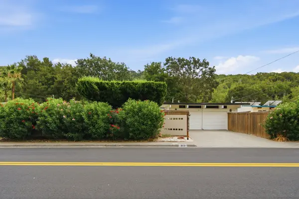 913 Appleberry Dr, San Rafael, CA 94903-1209