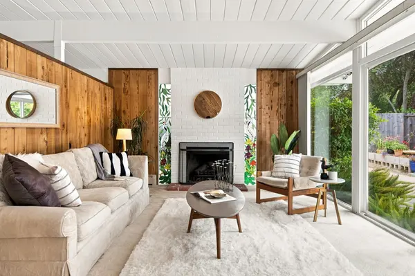 913 Appleberry Dr, San Rafael, CA 94903-1209