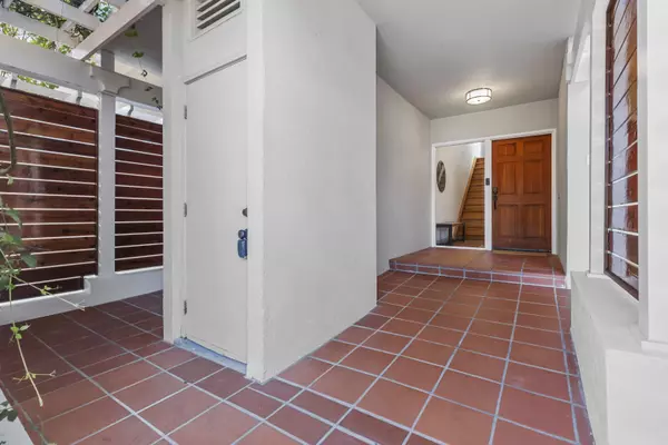 85 Cazneau Ave, Sausalito, CA 94965-1801