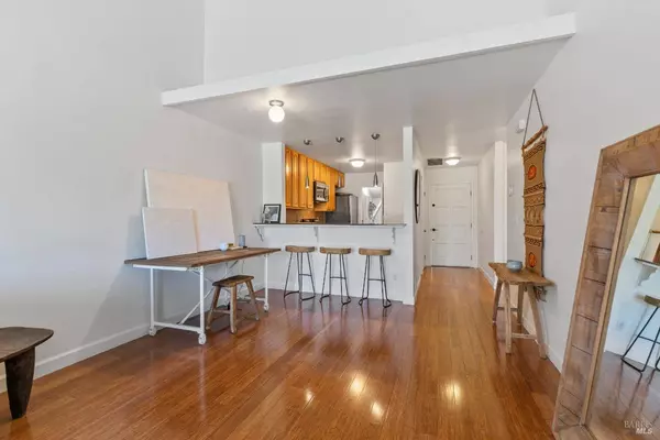 30 Steven WAY, San Rafael, CA 94903