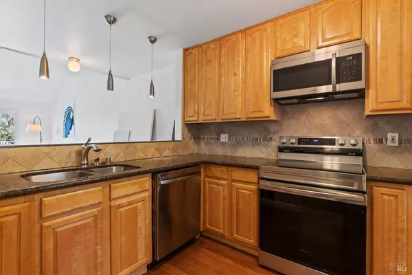 30 Steven WAY, San Rafael, CA 94903