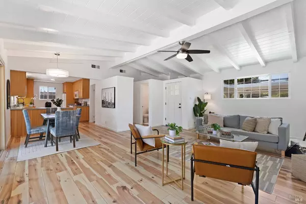 24 Grande VIS, Novato, CA 94947