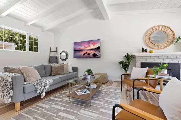 24 Grande VIS, Novato, CA 94947