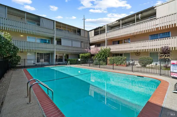 260 Merrydale RD 5, San Rafael, CA 94903