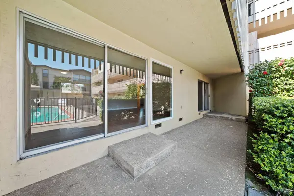 260 Merrydale RD 5, San Rafael, CA 94903