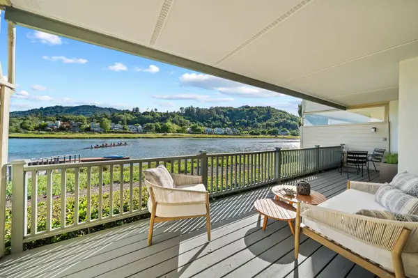 1131 S Eliseo Dr, Greenbrae, CA 94904-2021