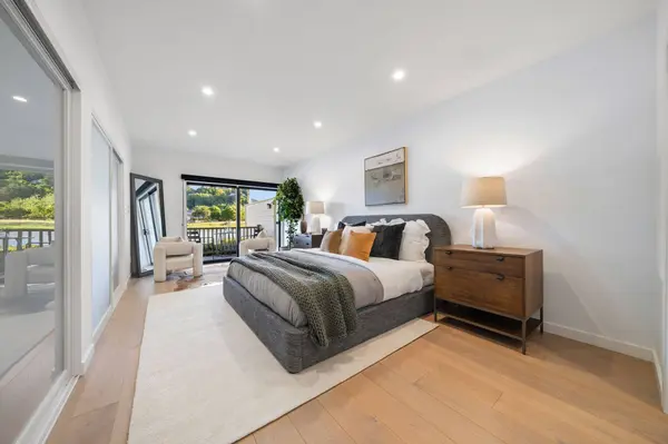 1131 S Eliseo Dr, Greenbrae, CA 94904-2021