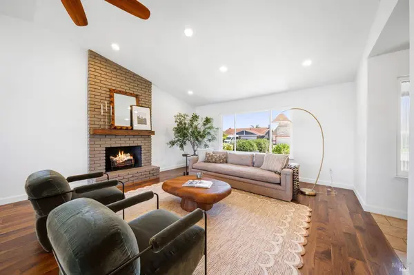 61 Bahama Reef, Novato, CA 94949
