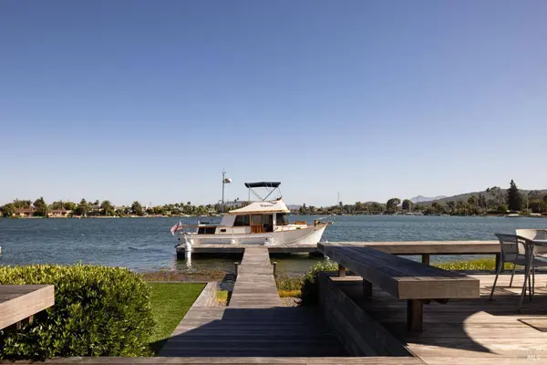 160 Montego Ky, Novato, CA 94949-5352